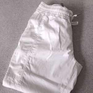 Joe Fresh White Capris